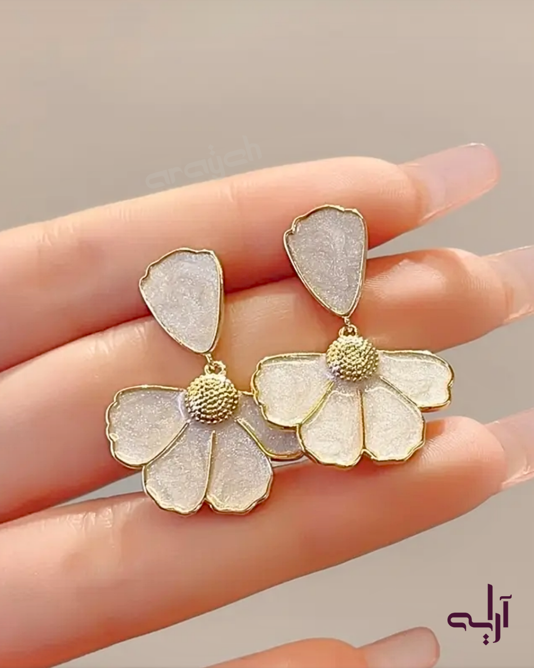 Blanc Bloom Earrings