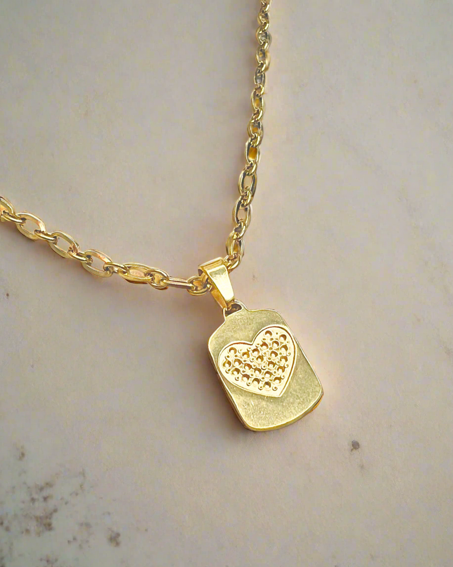HeartFelf Necklace