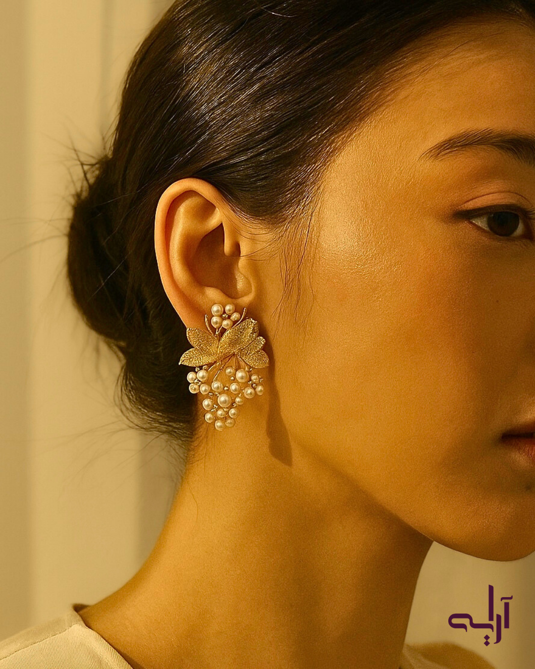 Golden Grapes Pearls