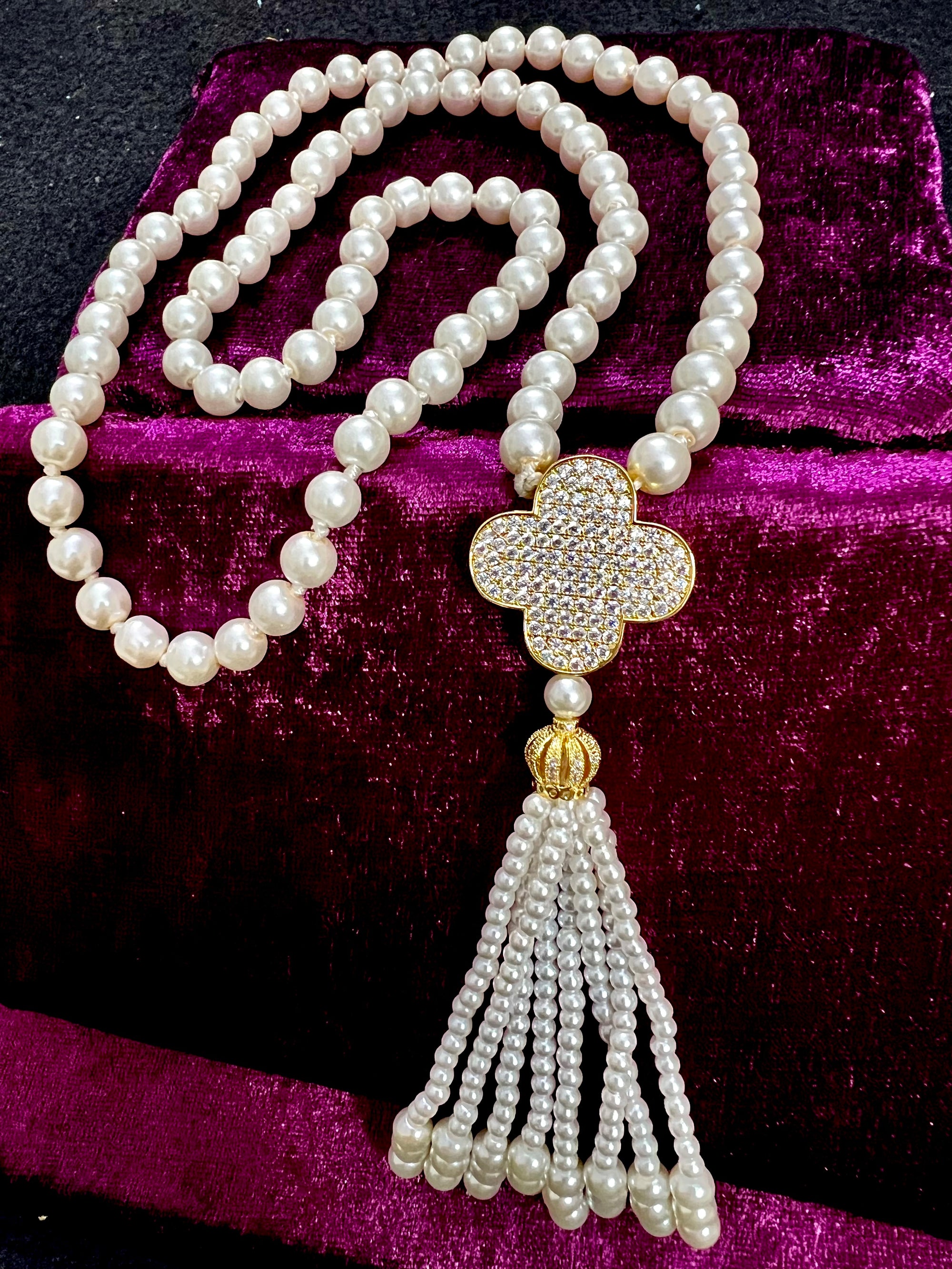 Gold Clover Pearl Maala