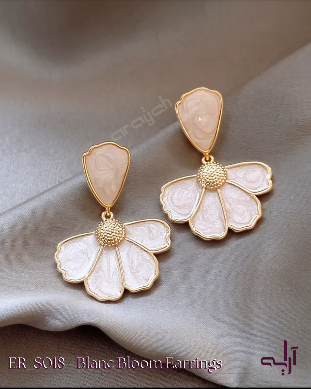 Blanc Bloom Earrings