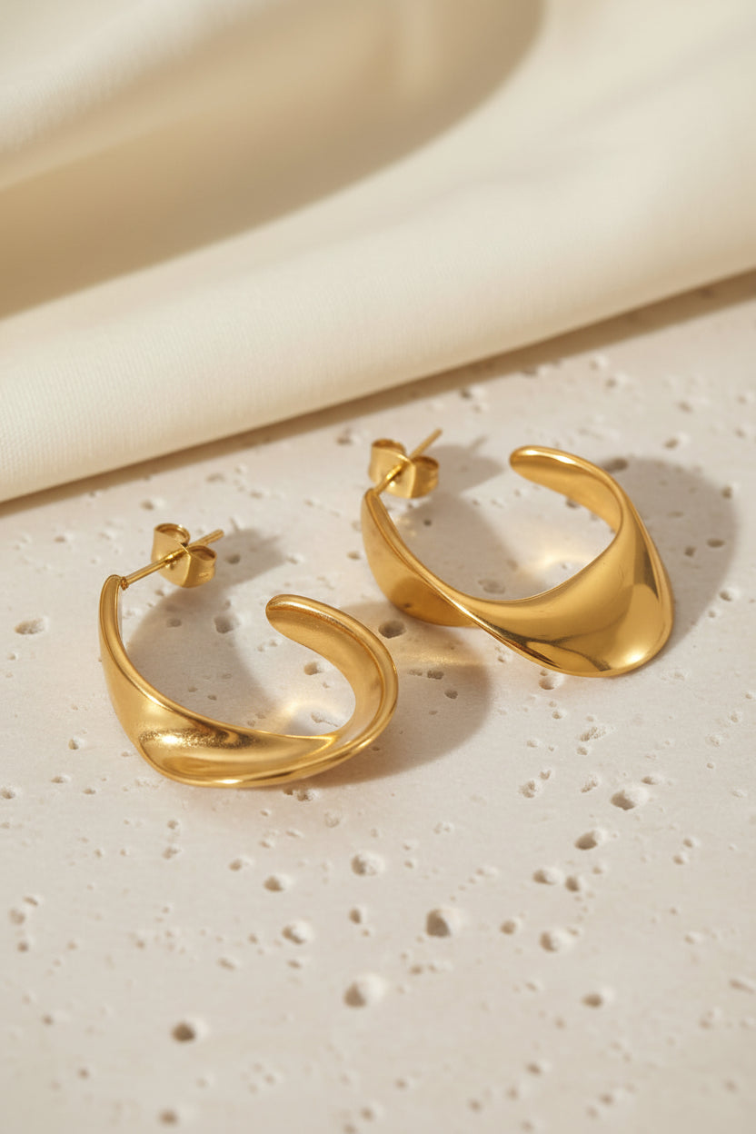 Aura Twisted Hoops
