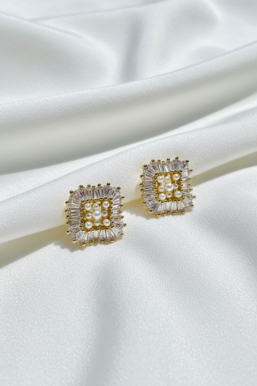 Pearls Halo Studs