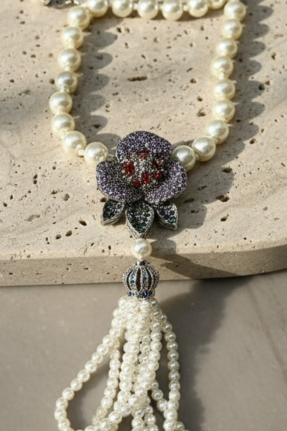 Silver Floral Pearl Maala
