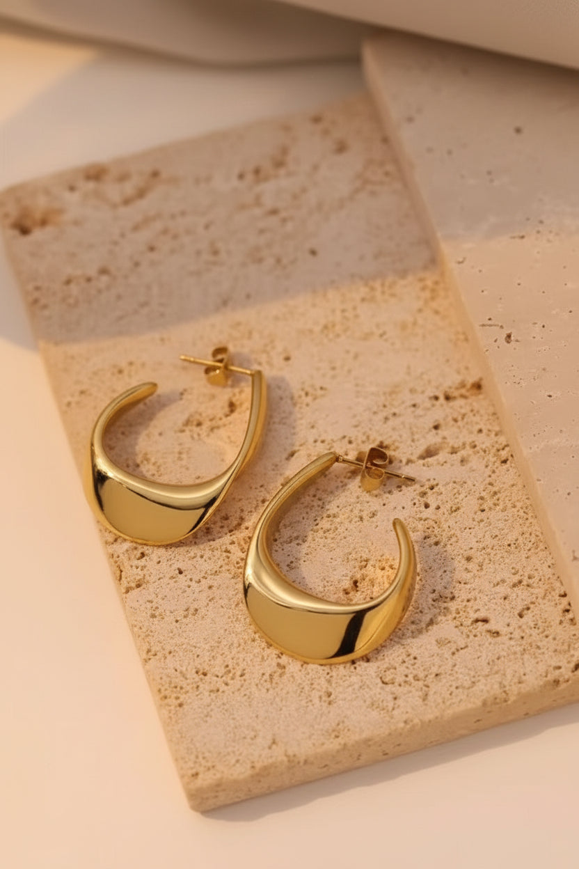 Aura Twisted Hoops