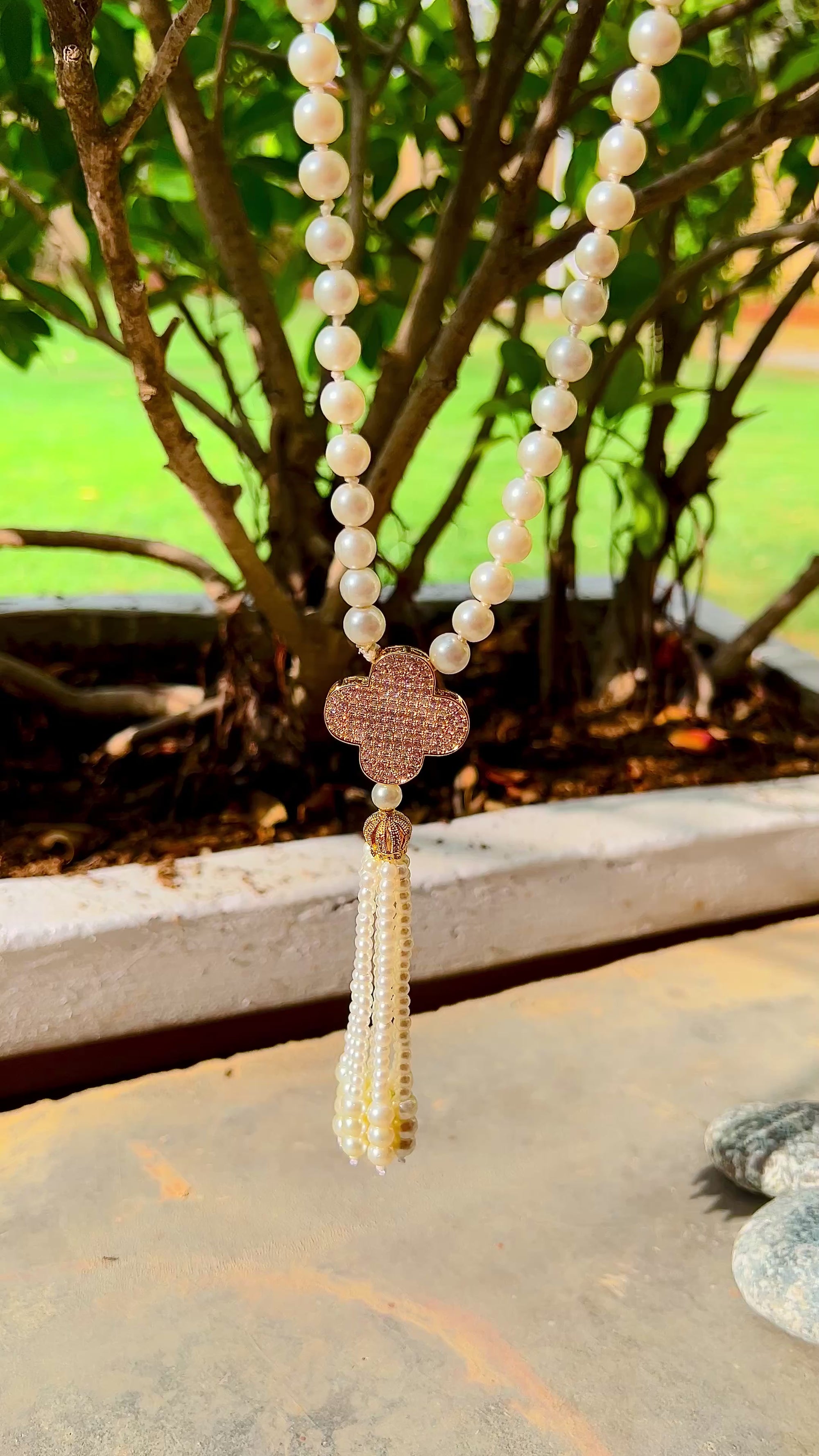 Gold Clover Pearl Maala